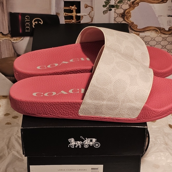 Coach Chalk/Pink Confetti Slides (Nwot) - Picture 2 of 8